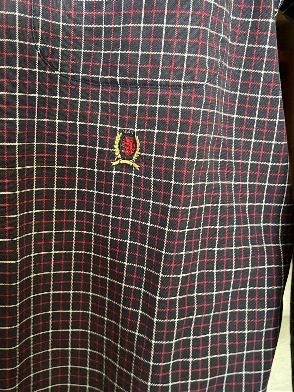 Tommy Hilfiger Men's Shirts Size
Large Lot of 2 Plaid Crest & Solid
Oxford - Picture 8 of 15
